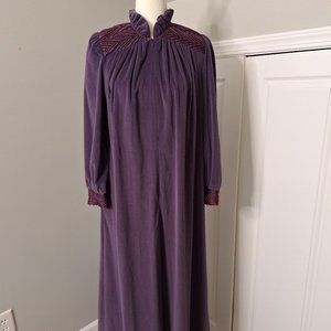 R. Michael Alan Purple Vintage Dressing Gown/Bath Robe Size Small